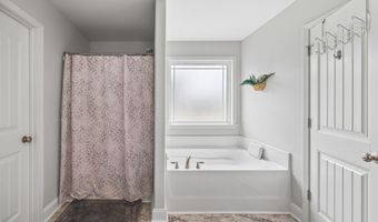 437 Kensrowe Dr, Boiling Springs, SC 29316