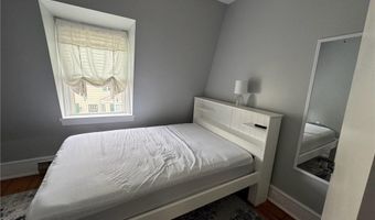 4 Hammond St 5, Newport, RI 02840