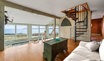 81 Nubble Rd, York, ME 03909