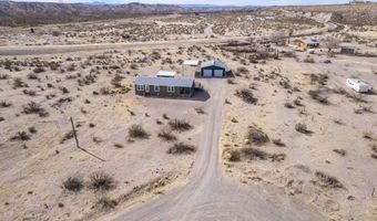 10 Seco Ct, Caballo, NM 87931