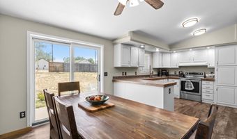 213 ABILENE Loop, Burns, WY 82053