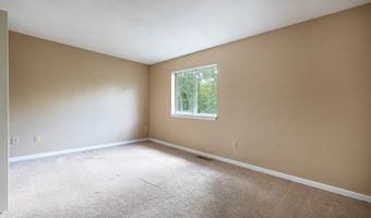 10 South St 77, Danbury, CT 06810