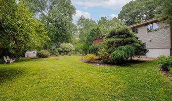 13 Birch Rd, Danbury, CT 06811