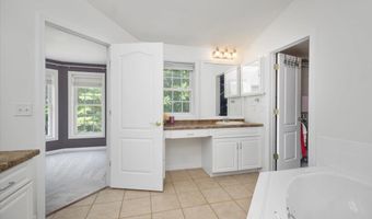 36 Summit Rd, Bedford, NH 03110
