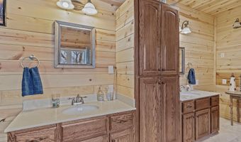 4978 S 11th Rd, Aldrich, MO 65601