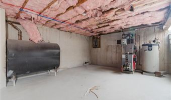 63 Indian Rd, East Providence, RI 02915