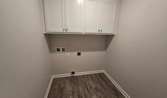 1221 Cherry Ln, Benton, AR 72015