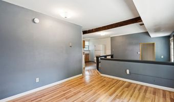 56 Chapel St, Augusta, ME 04330
