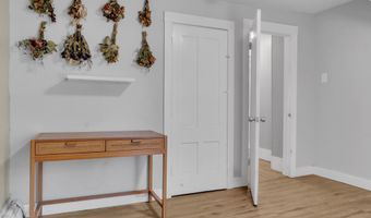 24 Center St, Augusta, ME 04330