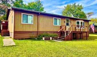 28 W Shore Rd, Babb, MT 59411