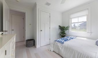21 Overlook Ave, Charlestown, RI 02813