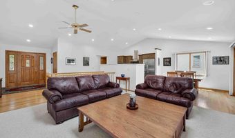 5574 Bantry Ln, Fitchburg, WI 53711