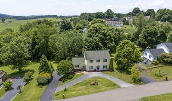 19368 Triple Crown Dr, Abingdon, VA 24211