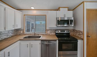 451 E Egret Cir, Barefoot Bay, FL 32976