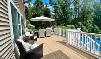 31 Nathan Hale Ct, Cheshire, CT 06410