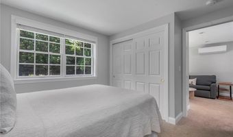 27 Christine Dr, Barrington, RI 02806