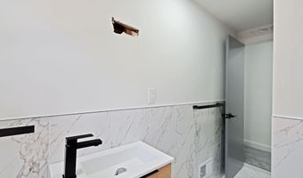 7 E OXFORD St, Philadelphia, PA 19125
