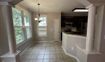 1748 Town Home Dr, Apex, NC 27502