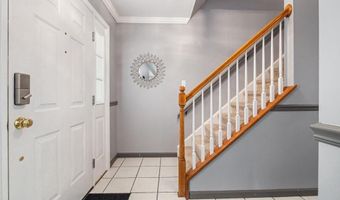15 ORIOLE Ln, Reading, PA 19606