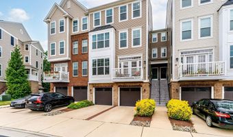 42175 CANARY GRASS Sq, Aldie, VA 20105