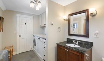 301 Maple St, Brattleboro, VT 05301