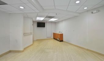 3 WASHINGTON Cir NW G2, Washington, DC 20037
