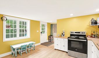 191 Main St, Alton, NH 03809