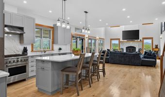 4362 Lake St, Bridport, VT 05734