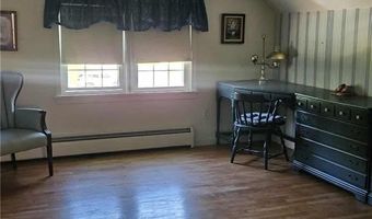 1 Brookdale Dr, Hopkinton, RI 02804