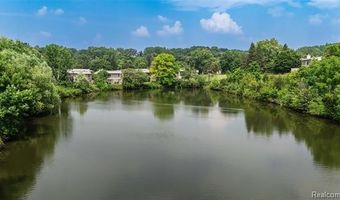 767 Skynob Dr, Ann Arbor, MI 48105