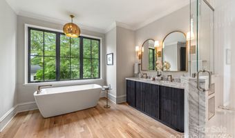 4021 Ridgecrest Ave, Charlotte, NC 28211