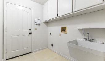 502 Los Alamos Rd, Santa Rosa, CA 95409
