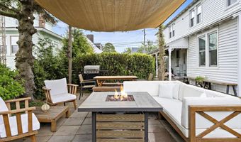 210 N BEACH Ave, Beach Haven, NJ 08008