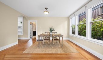 674 11TH St, Astoria, OR 97103