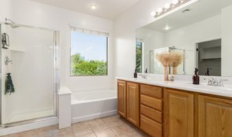 2162 E YELLOWSTONE Pl, Chandler, AZ 85249