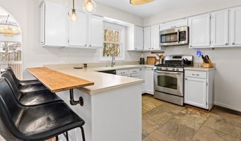 202 AUTUMN LEAF Pl, Annapolis, MD 21401