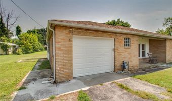 3518 Prince Rd, Alton, IL 62002