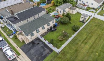 77 Navesink Ave, North Middletown, NJ 07748