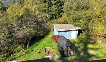 17360 MOUNTAIN Dr, Brookings, OR 97415