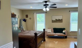 260 Putter Ln, Beattyville, KY 41311