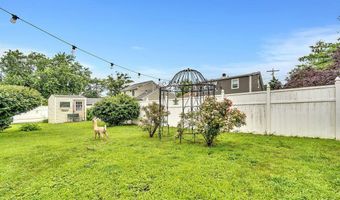 77 Navesink Ave, North Middletown, NJ 07748