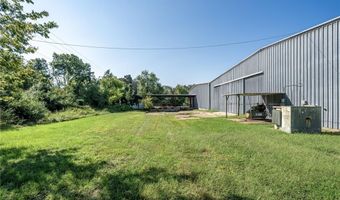 909 C St, Barling, AR 72923