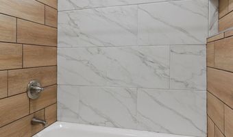 8416 Fish Pl, Sinton, TX 79821