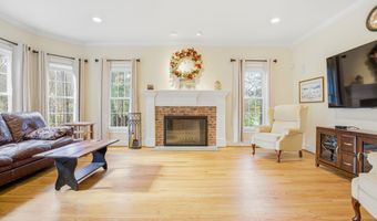 20 Bart Dr, Canton, CT 06019