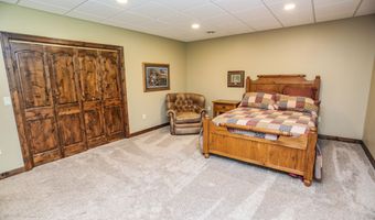 2405 NW 16th Ave, Aberdeen, SD 57401