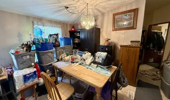 650 Clairmont Dr, Altoona, PA 16601