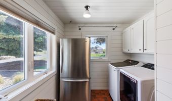 66300 White Rock Loop, Bend, OR 97703