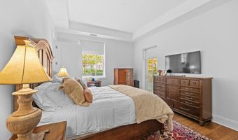 8111 RIVER Rd 116, Bethesda, MD 20817