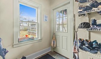 84 Charlotte St, Burlington, VT 05401