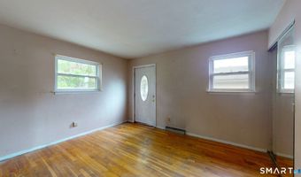 45 Elaine Dr, Ansonia, CT 06401